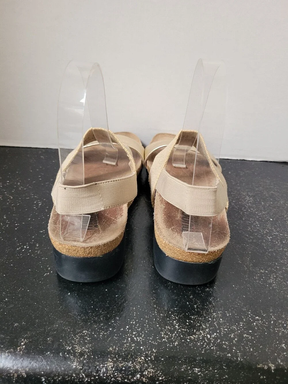 Munro Women's Pisces Gold and Tan Elastic Strap Sandals